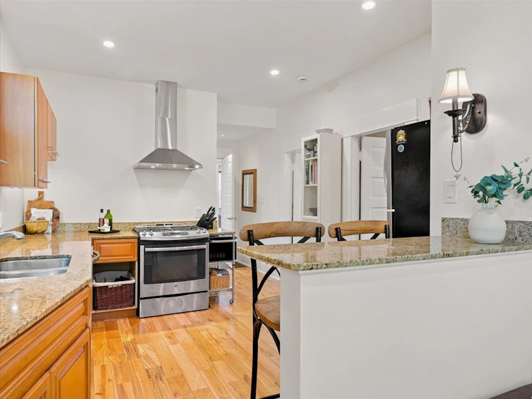 4399 Quebec Street, Vancouver, BC, V5V 3L4 - 8
