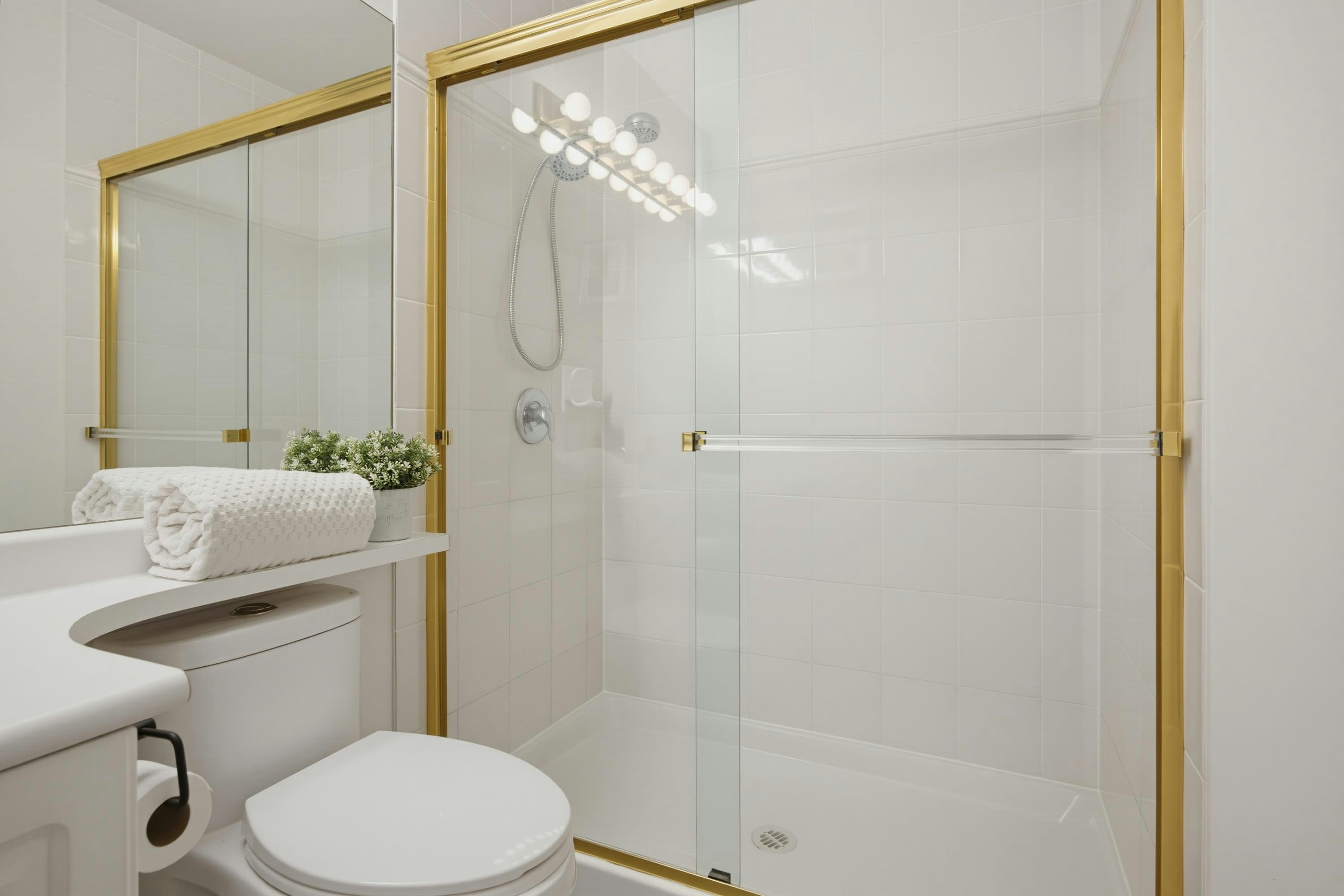 229-5735 Hampton Place, Vancouver, BC, V6T 2G8 - 25