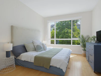 229-5735 Hampton Place - 4