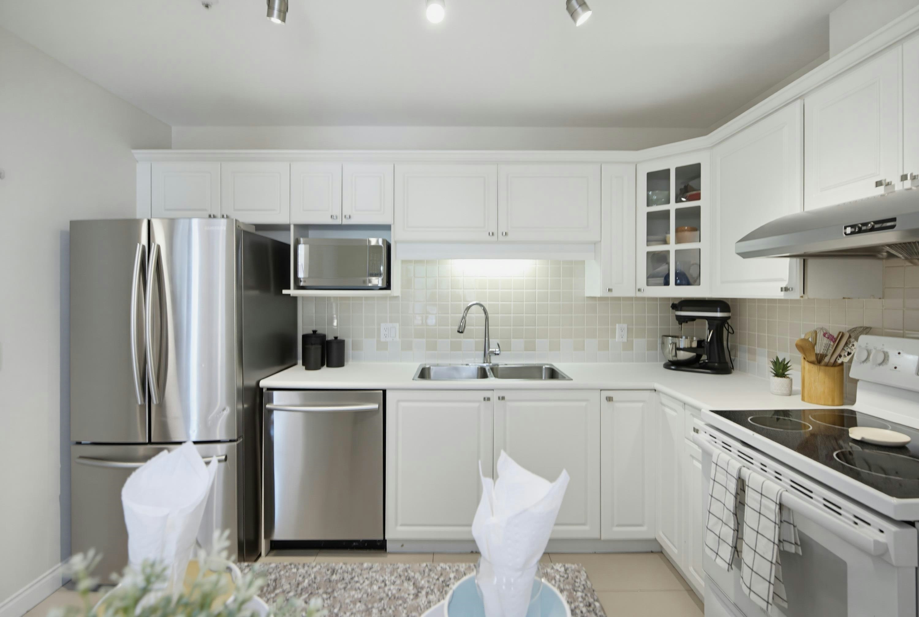 229-5735 Hampton Place - 3