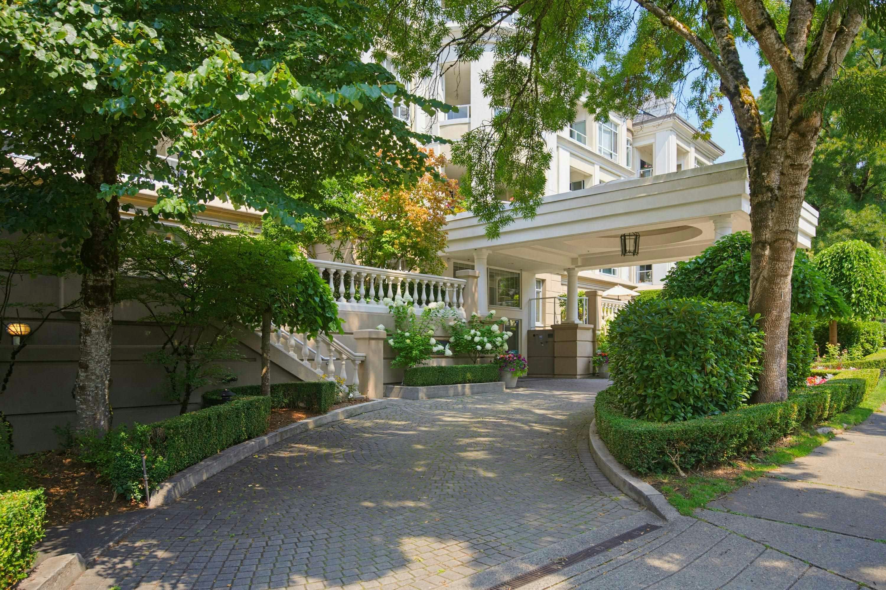 229-5735 Hampton Place, Vancouver, BC, V6T 2G8