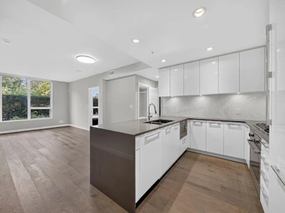 115-5687 Gray Avenue - 2