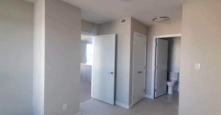 5xx-4900 Lennox Lane, Burnaby, BC, V5H 0G9 - 5