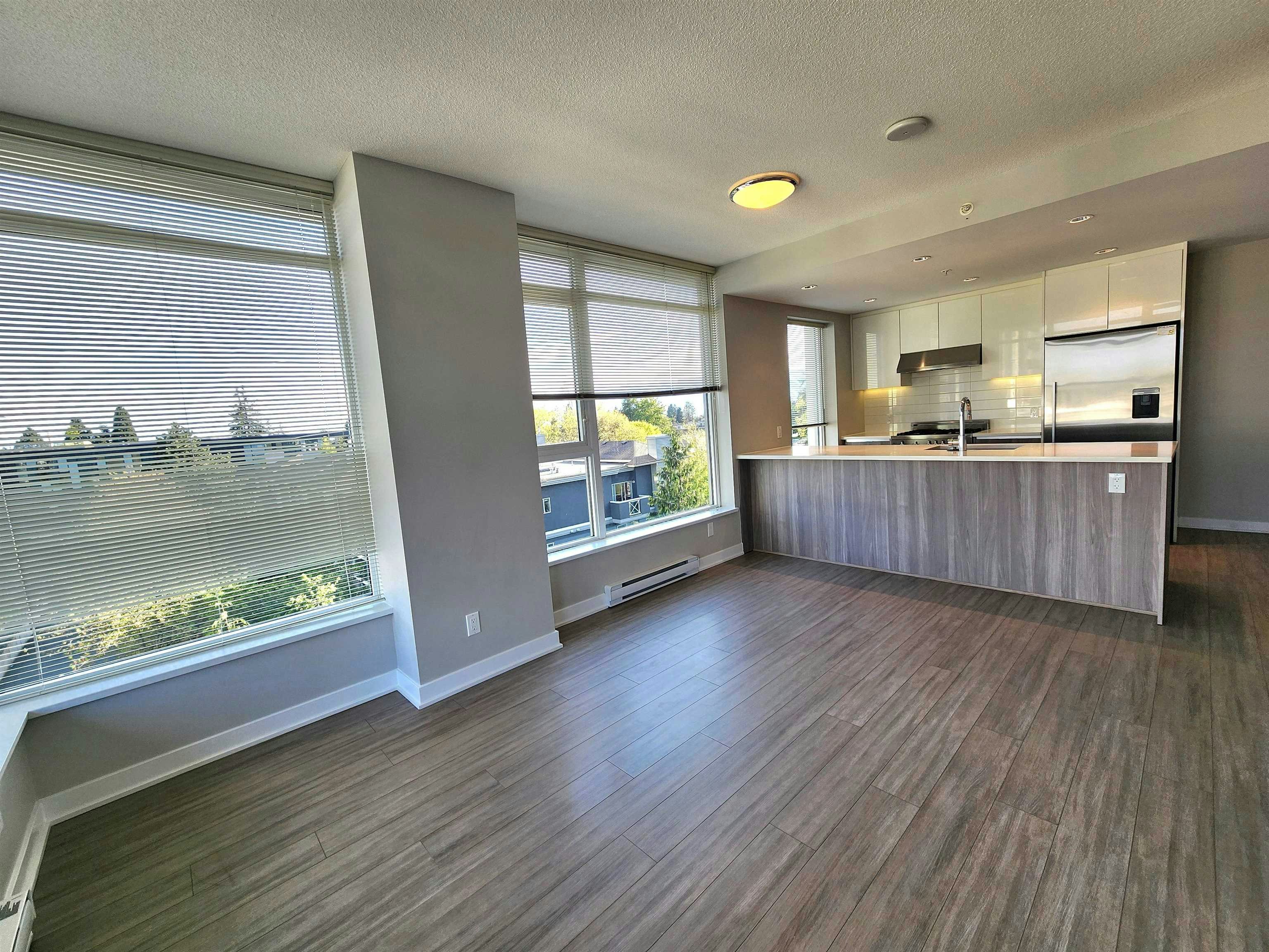 5xx-4900 Lennox Lane, Burnaby, BC, V5H 0G9 - 3