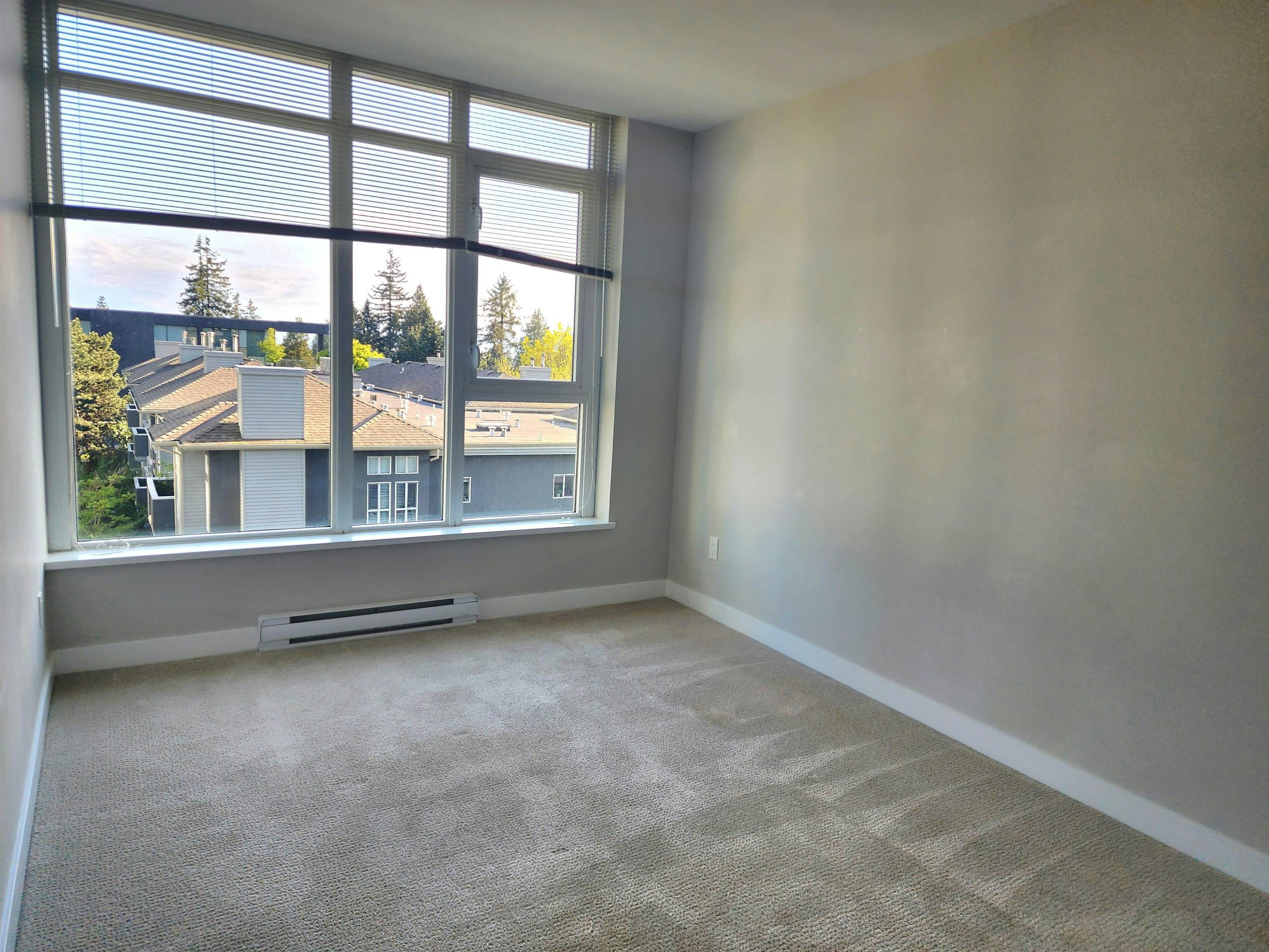 5xx-4900 Lennox Lane, Burnaby, BC, V5H 0G9 - 4