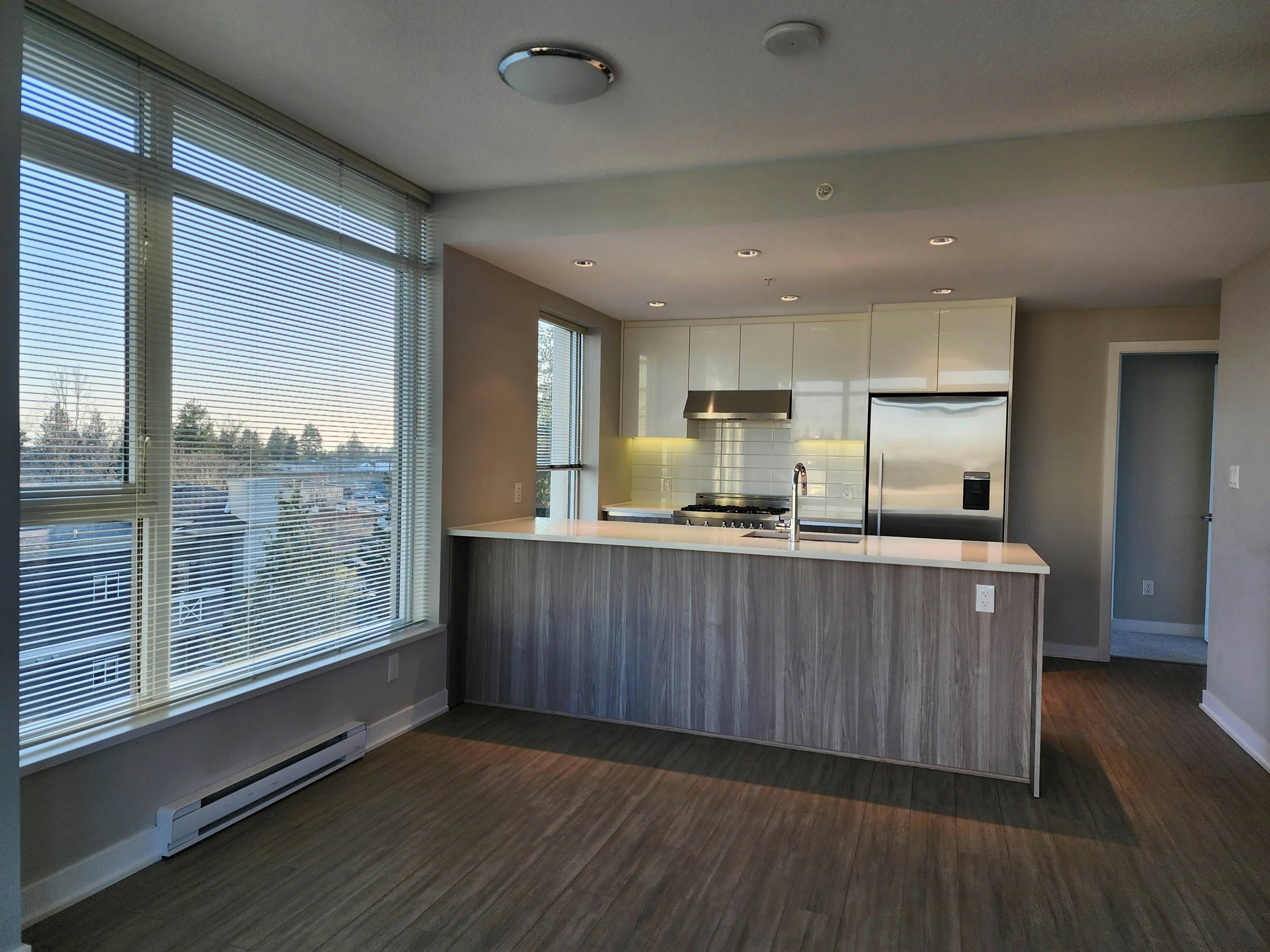 5xx-4900 Lennox Lane, Burnaby, BC, V5H 0G9 - 2