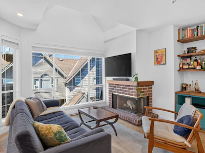 829 W 7th Avenue - 5