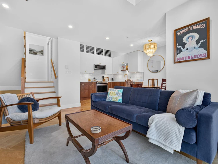 829 W 7th Avenue, Vancouver, BC, V5Z 1C2 - 4