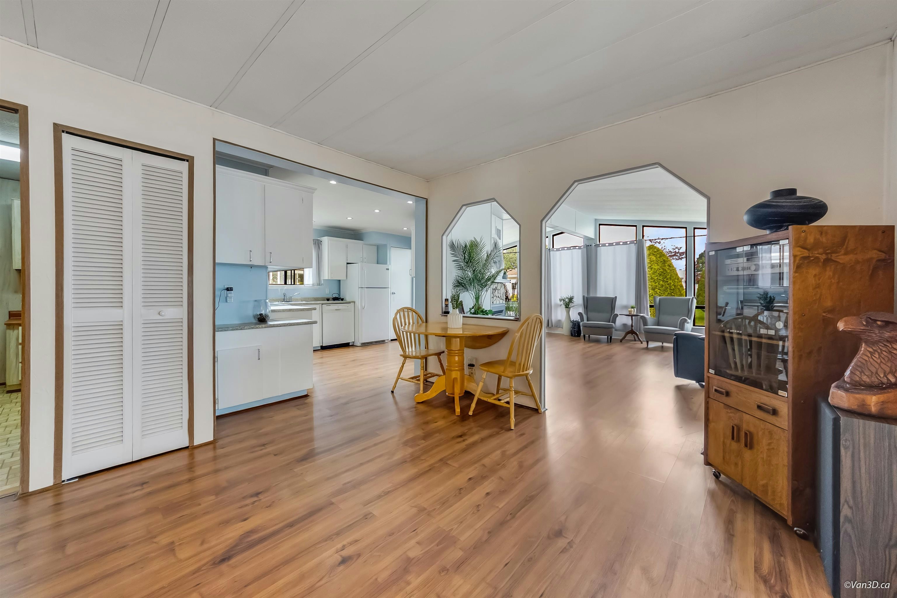 18-2120 King George Boulevard, Surrey, BC, V4A 6Y8 - 11