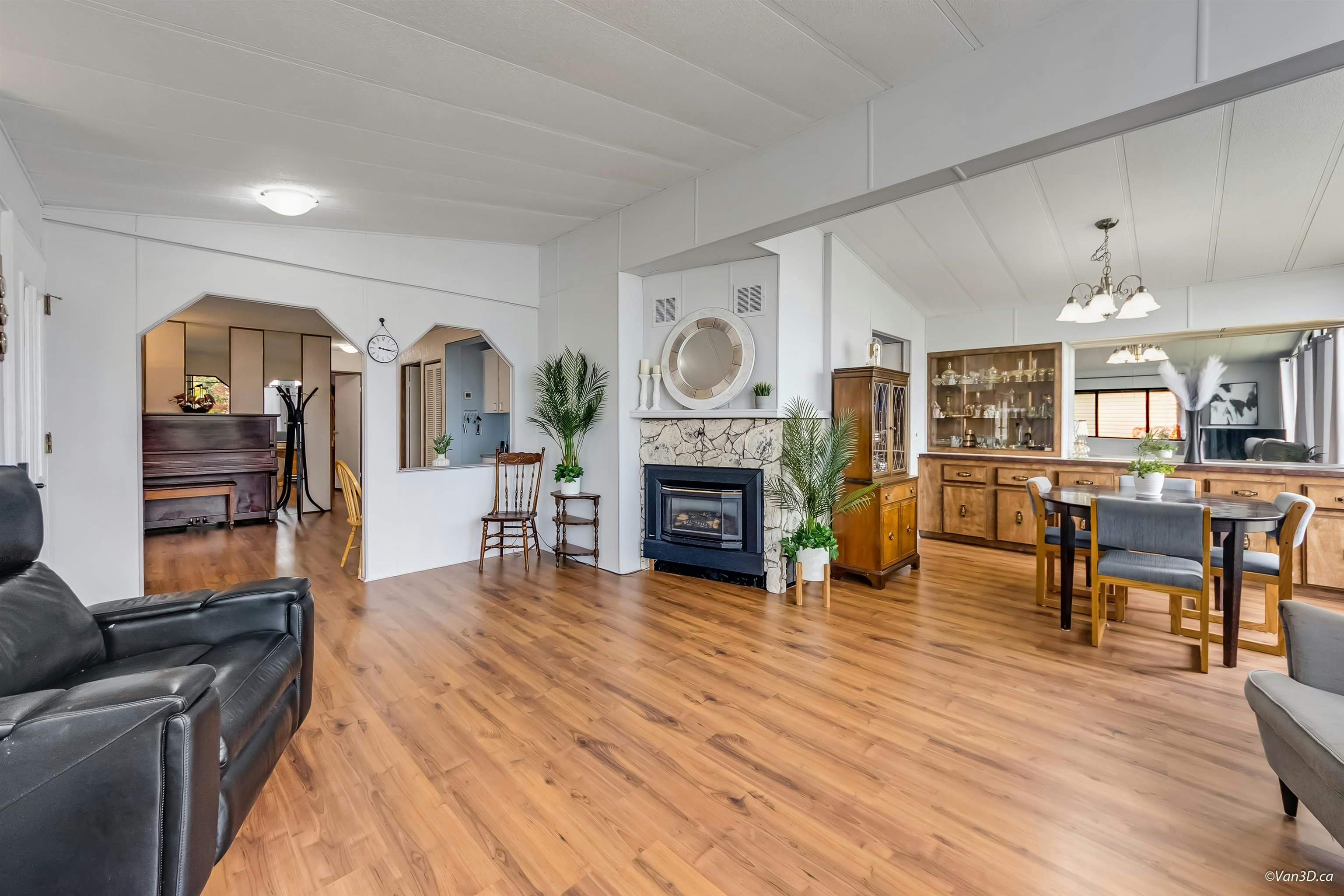 18-2120 King George Boulevard, Surrey, BC, V4A 6Y8 - 12