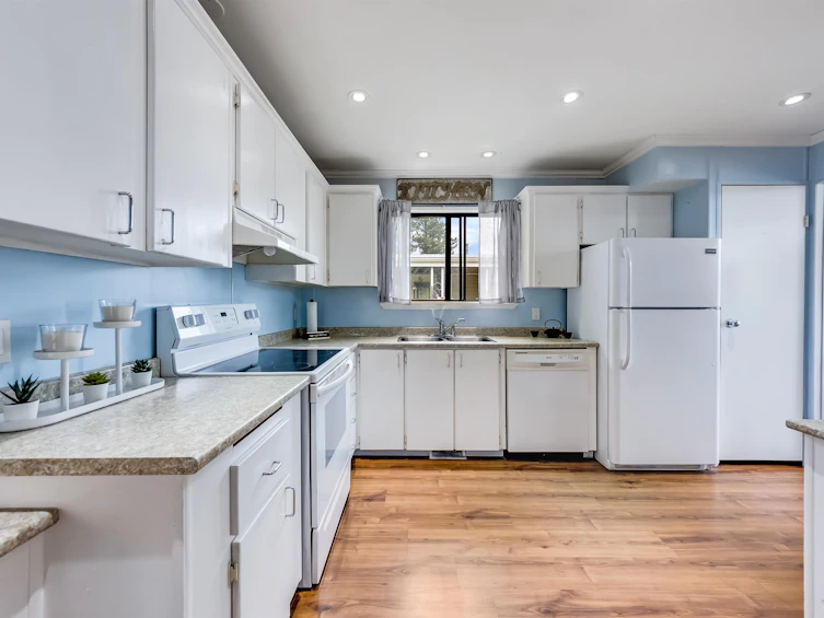18-2120 King George Boulevard, Surrey, BC, V4A 6Y8 - 3