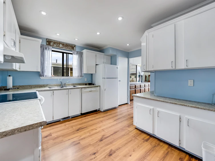 18-2120 King George Boulevard, Surrey, BC, V4A 6Y8 - 14