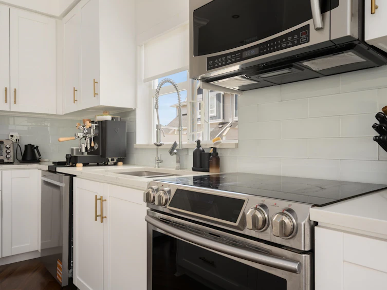 1-13028 No. 2 Road, Richmond, BC, V7E 6S4 - 9