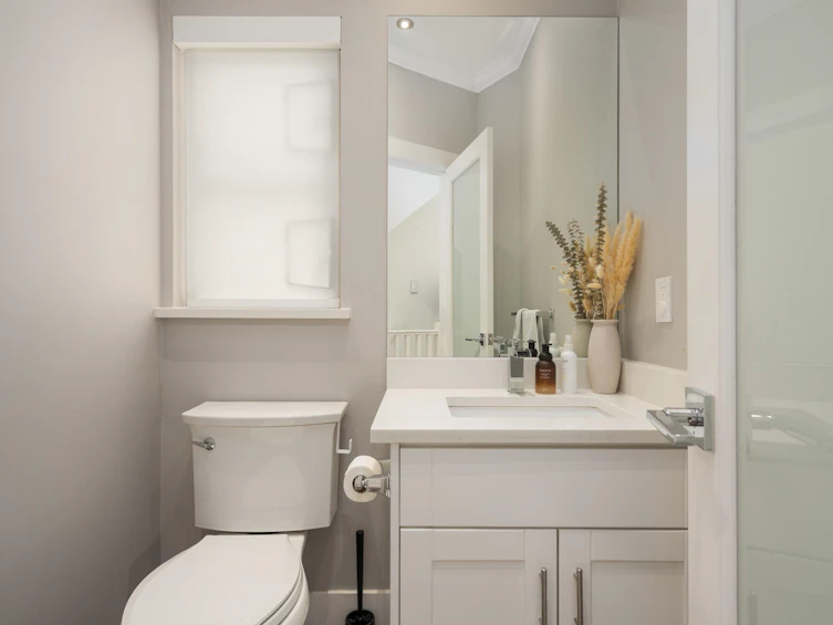 1-13028 No. 2 Road, Richmond, BC, V7E 6S4 - 13