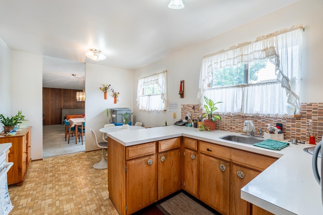 6011 Mara Crescent, Richmond, BC, V7C 2R1 - 19