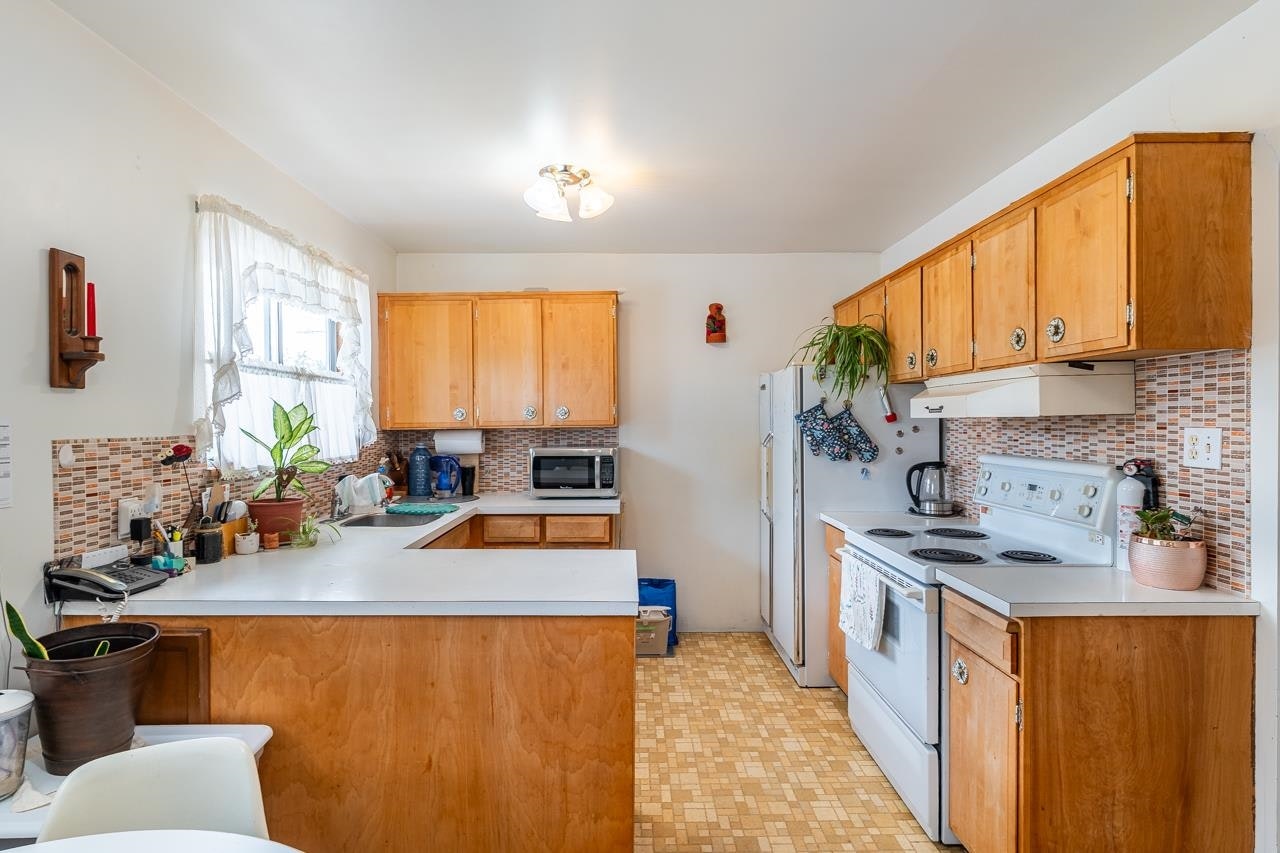 6011 Mara Crescent, Richmond, BC, V7C 2R1 - 15