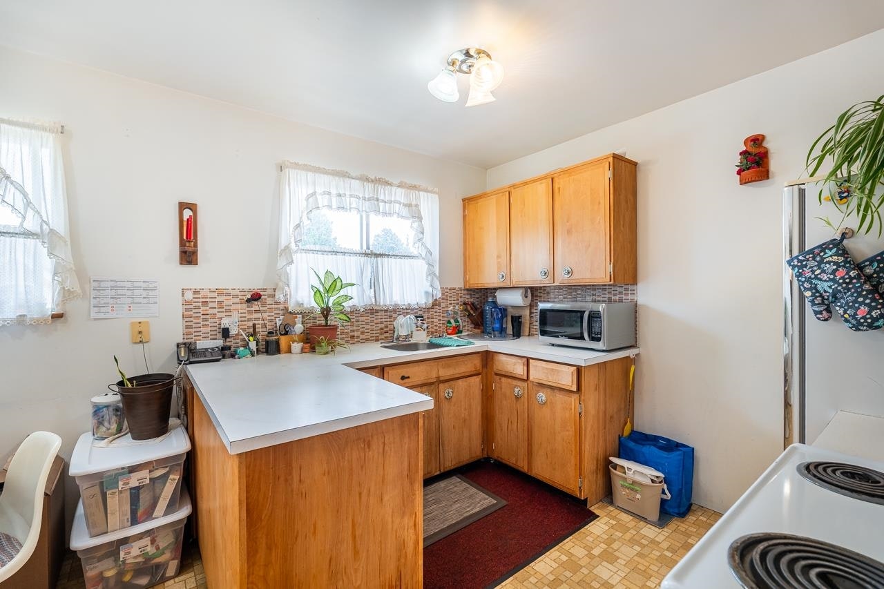 6011 Mara Crescent, Richmond, BC, V7C 2R1 - 16