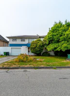 6011 Mara Crescent