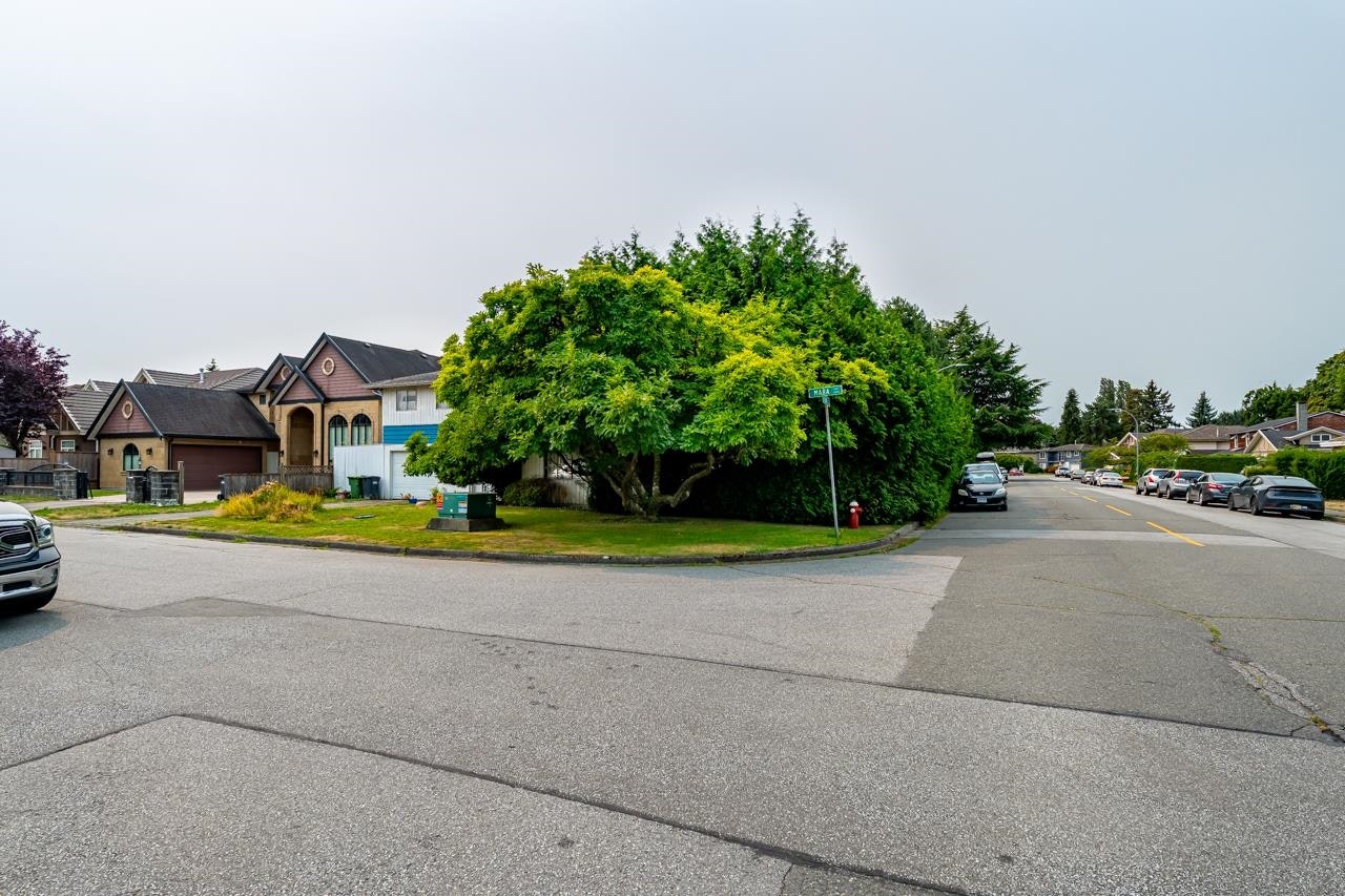 6011 Mara Crescent, Richmond, BC, V7C 2R1 - 32