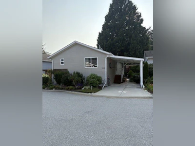114-4510 Sunshine Coast Highway - 2