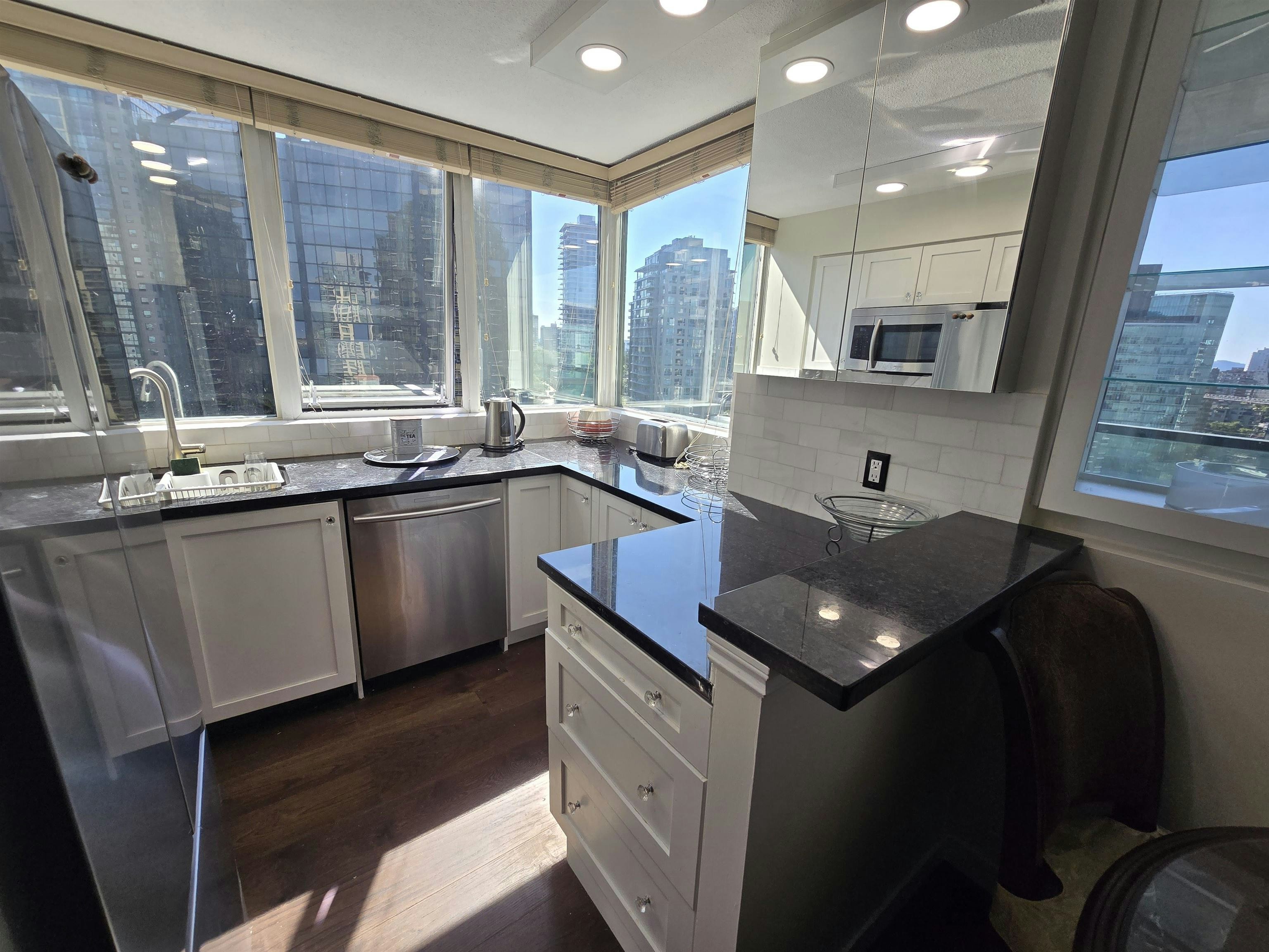 1705-588 Broughton Street, Vancouver, BC, V6G 3E3 - 11