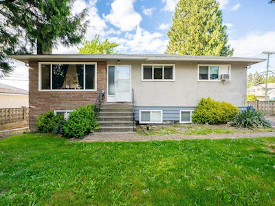 11191 90 Avenue - 2