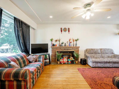 11191 90 Avenue - 3