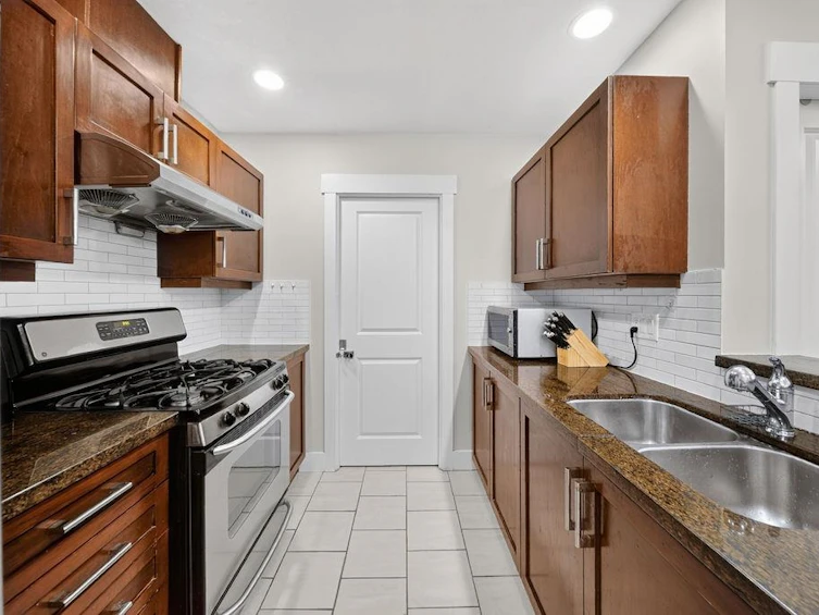 407-6328 Larkin Drive, Vancouver, BC, V6T 2K2 - 12