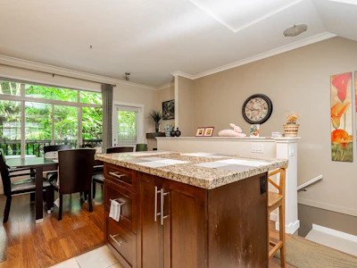 25-15151 34 Avenue - 5