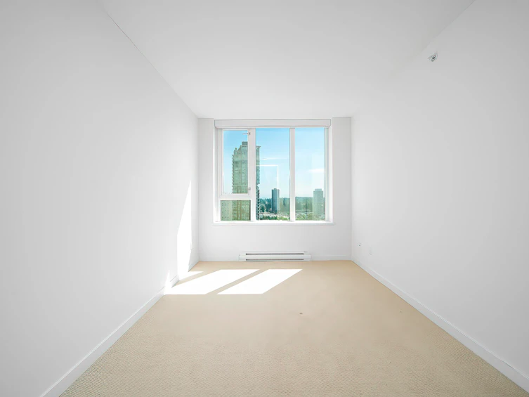 2309-13325 102a Avenue, Surrey, BC, V3T 0J5 - 12