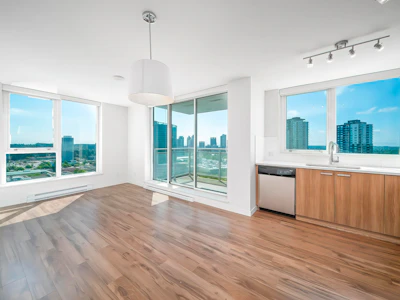 2309-13325 102a Avenue - 3