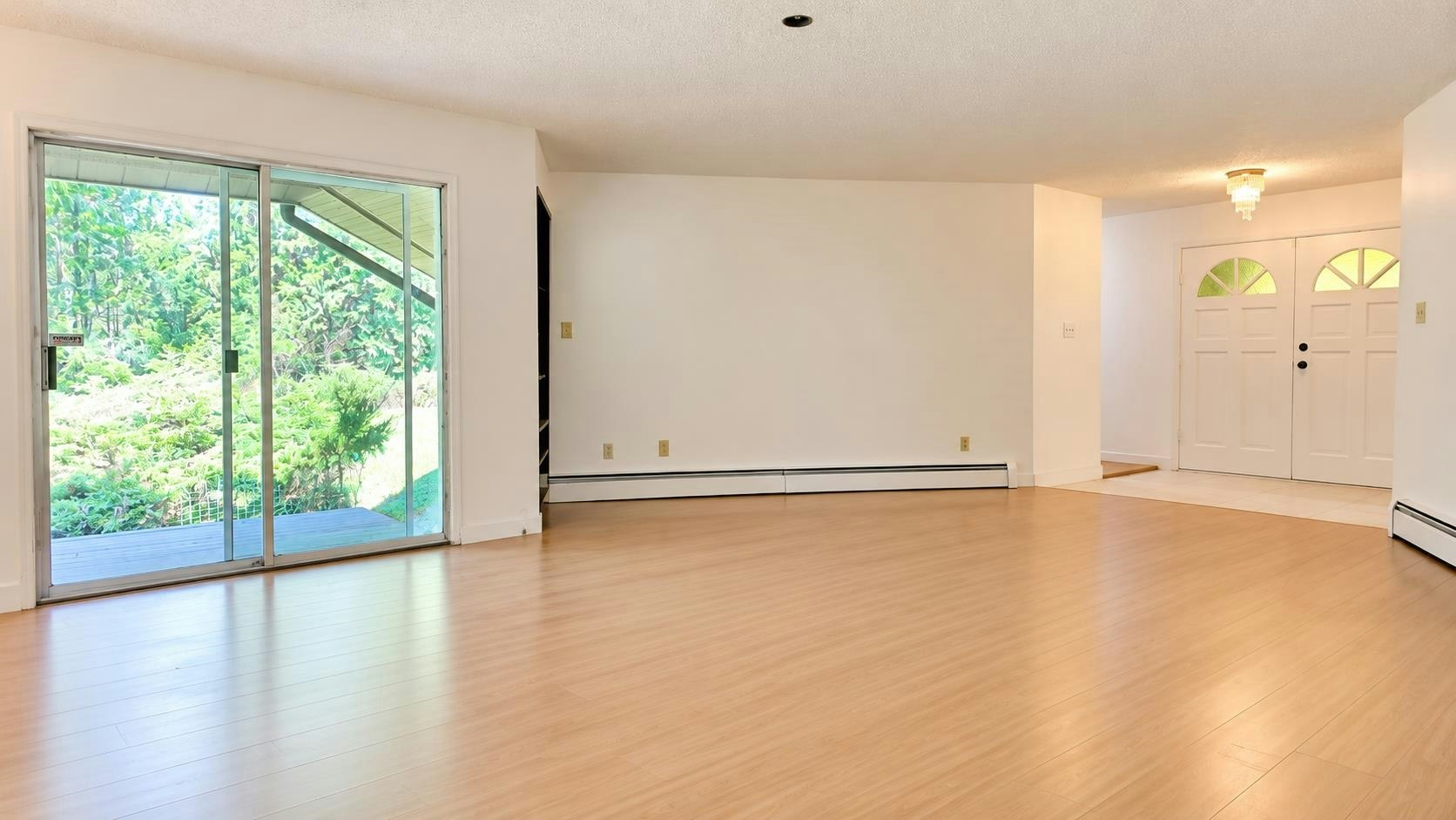 13425 Woodcrest Drive, Surrey, BC, V4P 1W3 - 11