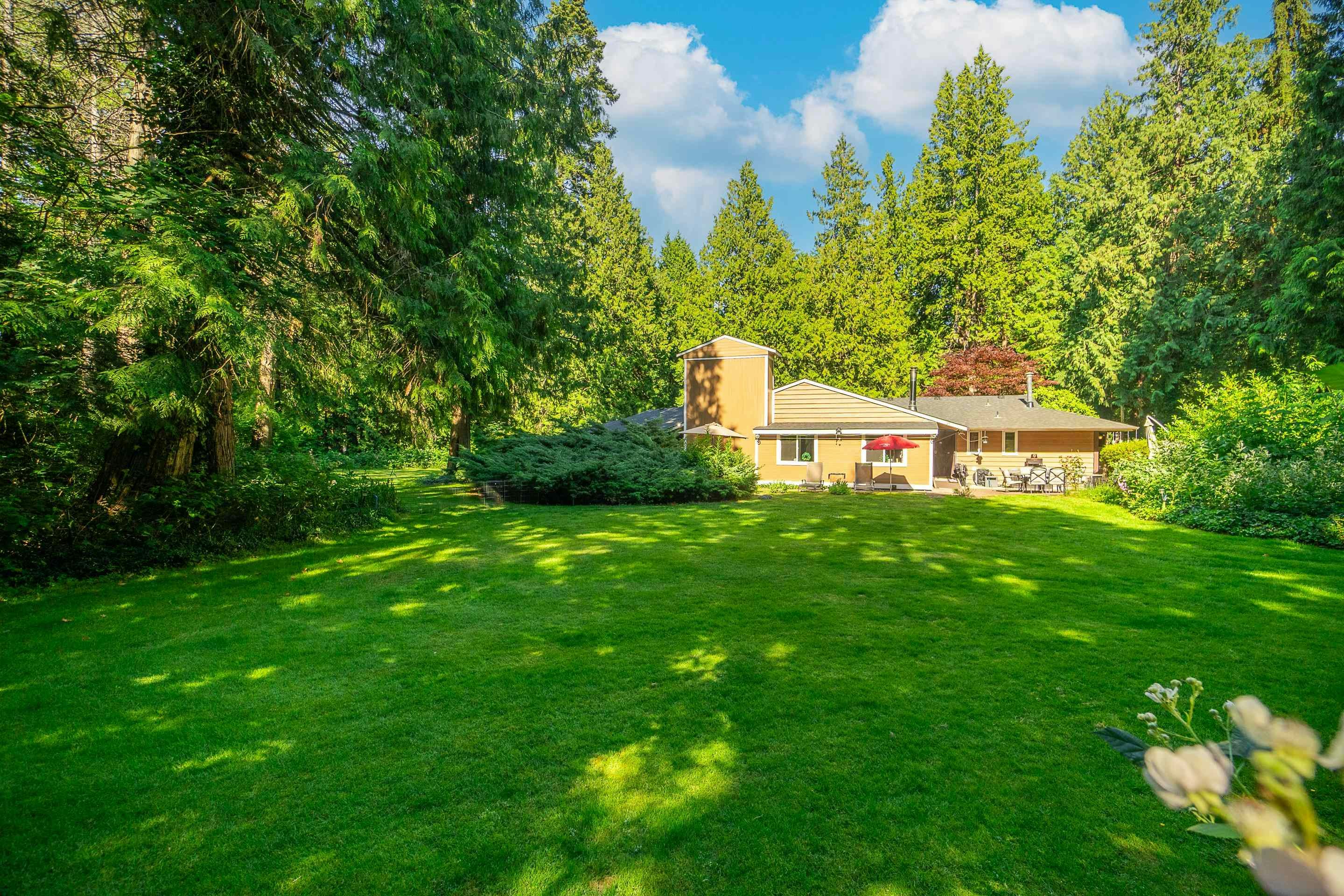 13425 Woodcrest Drive, Surrey, BC, V4P 1W3