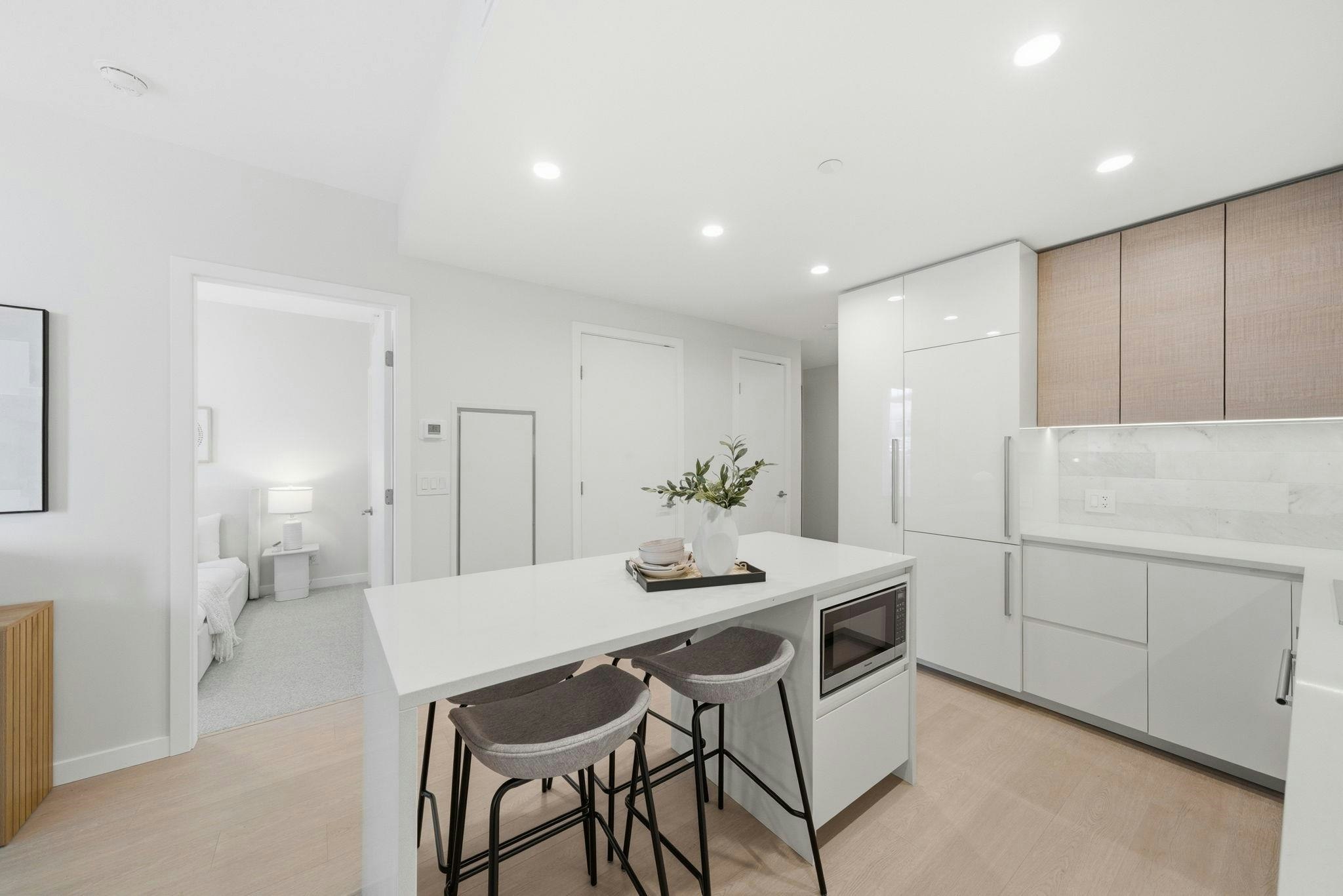 1207-2186 Gilmore Avenue - 5