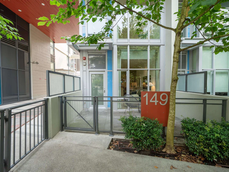 149 E 1st Avenue, Vancouver, BC, V6A 0E8 - 17