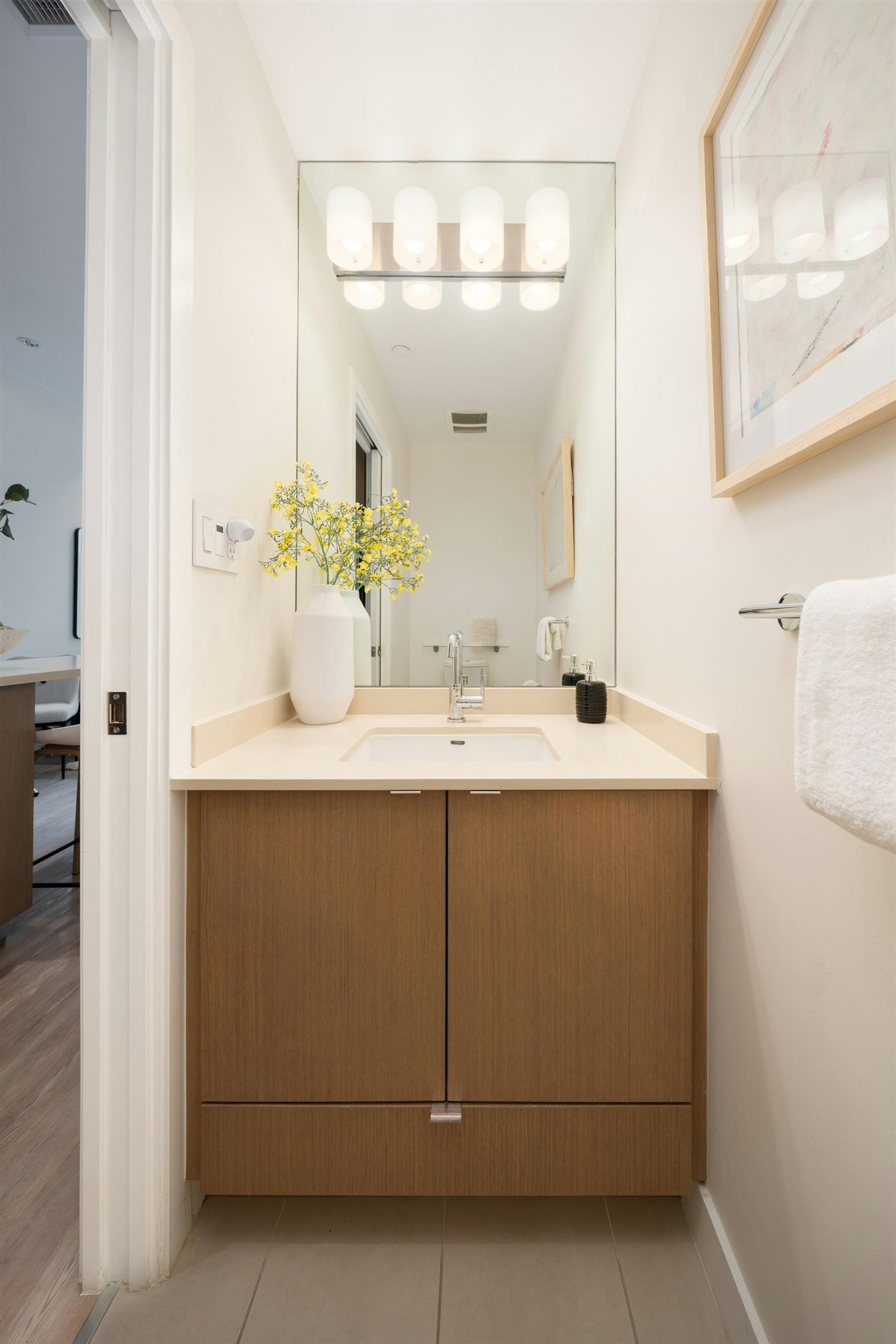 149 E 1st Avenue, Vancouver, BC, V6A 0E8 - 9