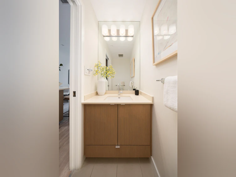 149 E 1st Avenue, Vancouver, BC, V6A 0E8 - 9
