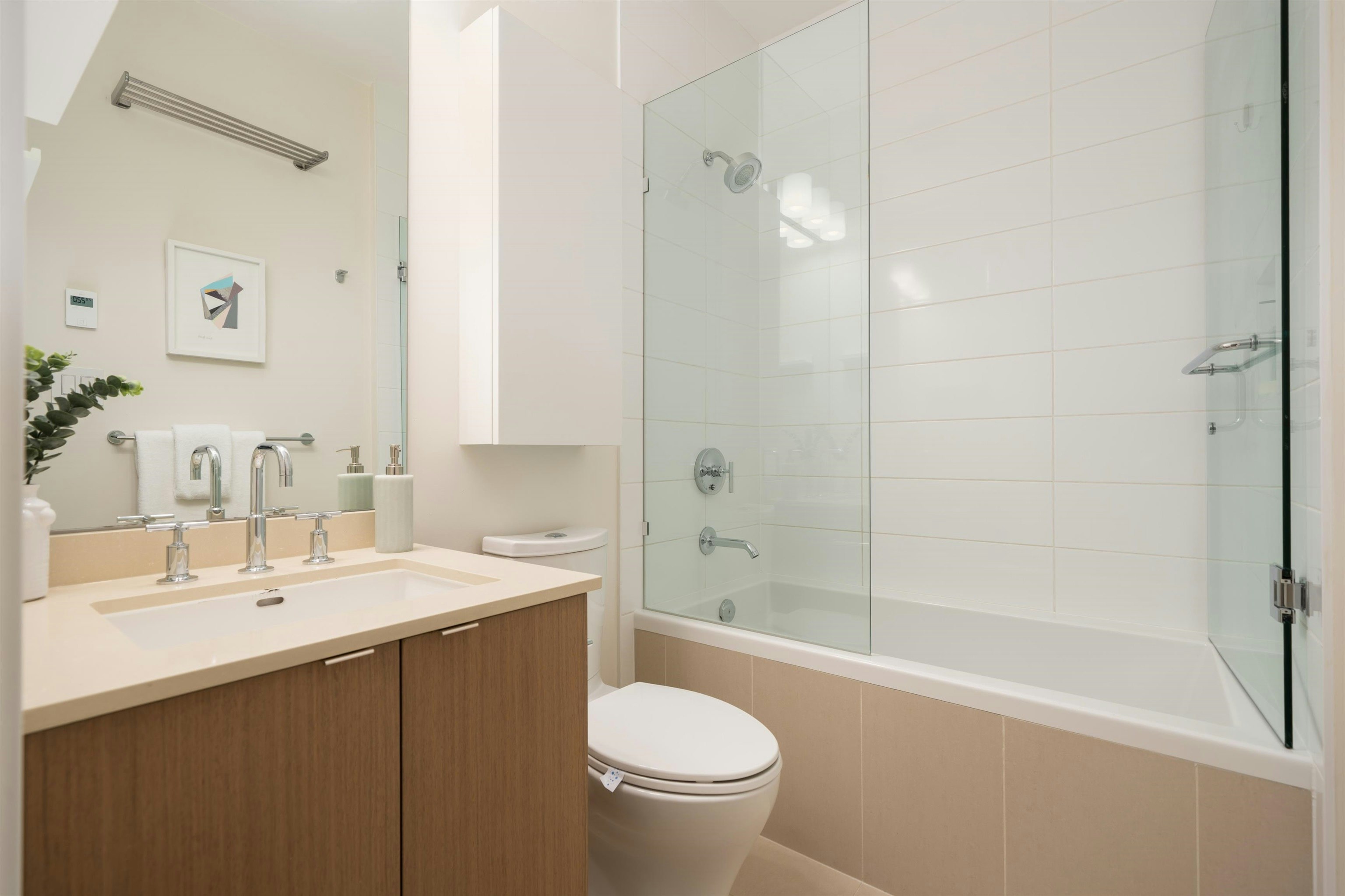 149 E 1st Avenue, Vancouver, BC, V6A 0E8 - 14
