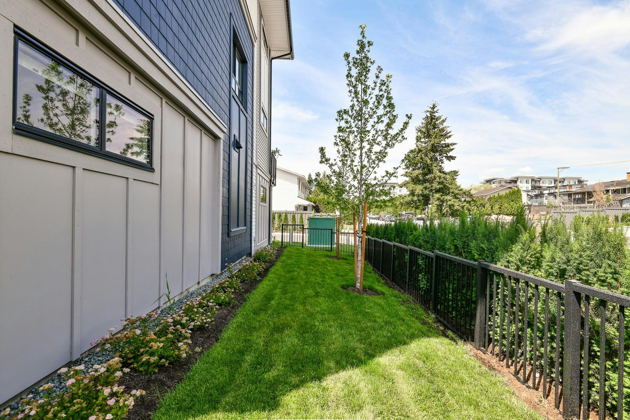 10-33520 Kingston Avenue - 2