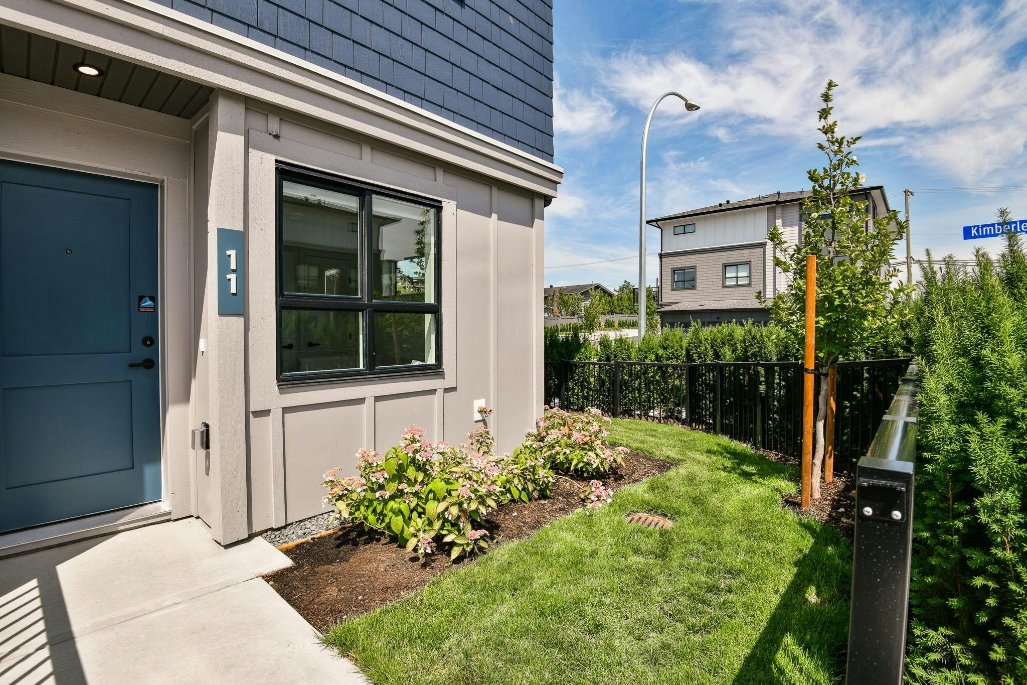 7-33520 Kingston Avenue - 3