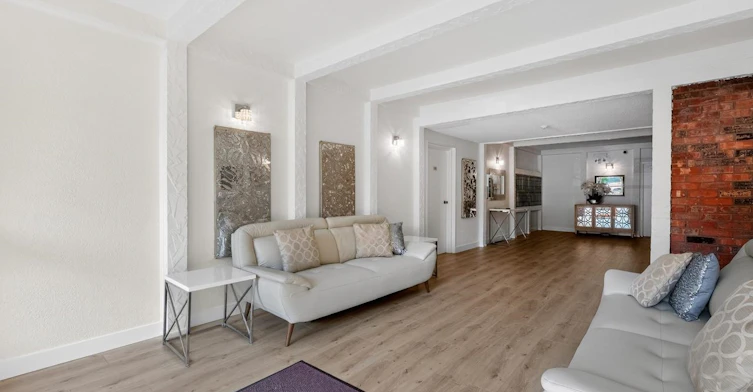 104-170 W 4th Street, North Vancouver, BC, V7H 3A1 - 3