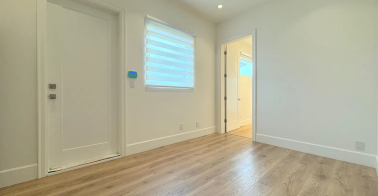 10480 No 4 Road, Richmond, BC, V7A 2Z7 - 2