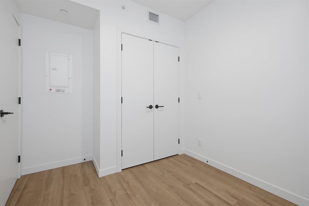 15XX-13428 105 Avenue, Surrey, BC, V3T 0S6 - 11