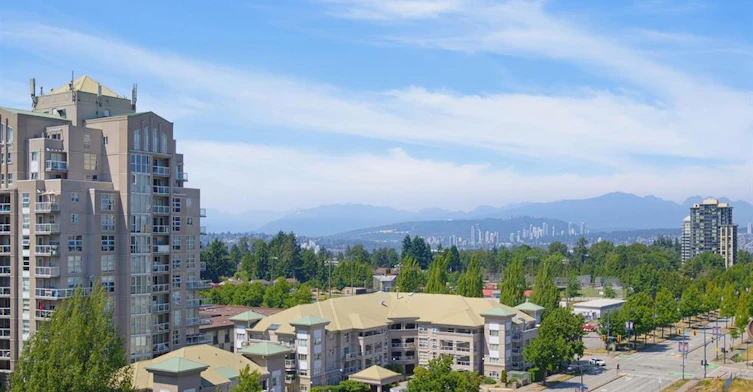 15XX-13428 105 Avenue, Surrey, BC, V3T 0S6 - 13