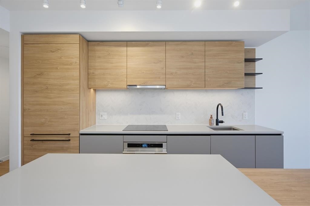 15XX-13428 105 Avenue, Surrey, BC, V3T 0S6 - 4