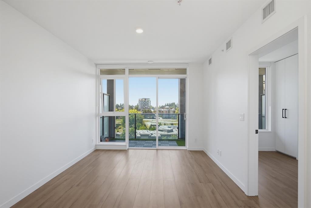 15XX-13428 105 Avenue, Surrey, BC, V3T 0S6 - 6