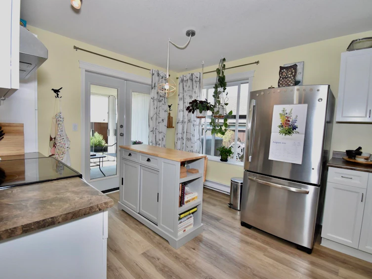6315 Tower Road, Sechelt, BC, V7Z 0T7 - 12