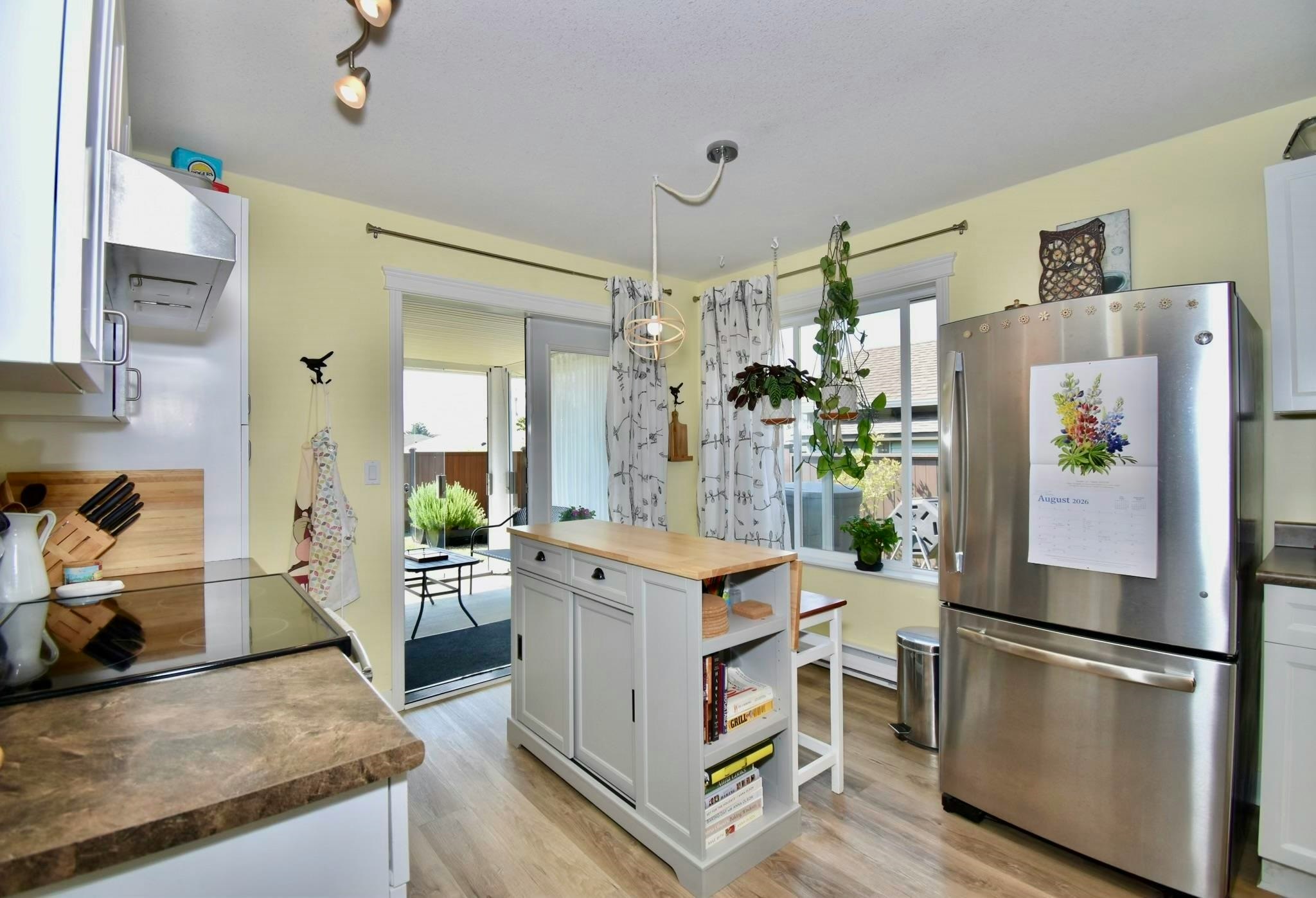 6315 Tower Road, Sechelt, BC, V7Z 0T7 - 15