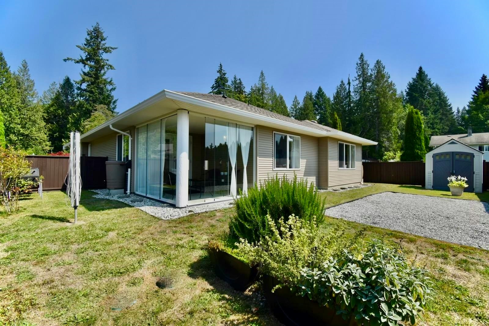 6315 Tower Road, Sechelt, BC, V7Z 0T7 - 29