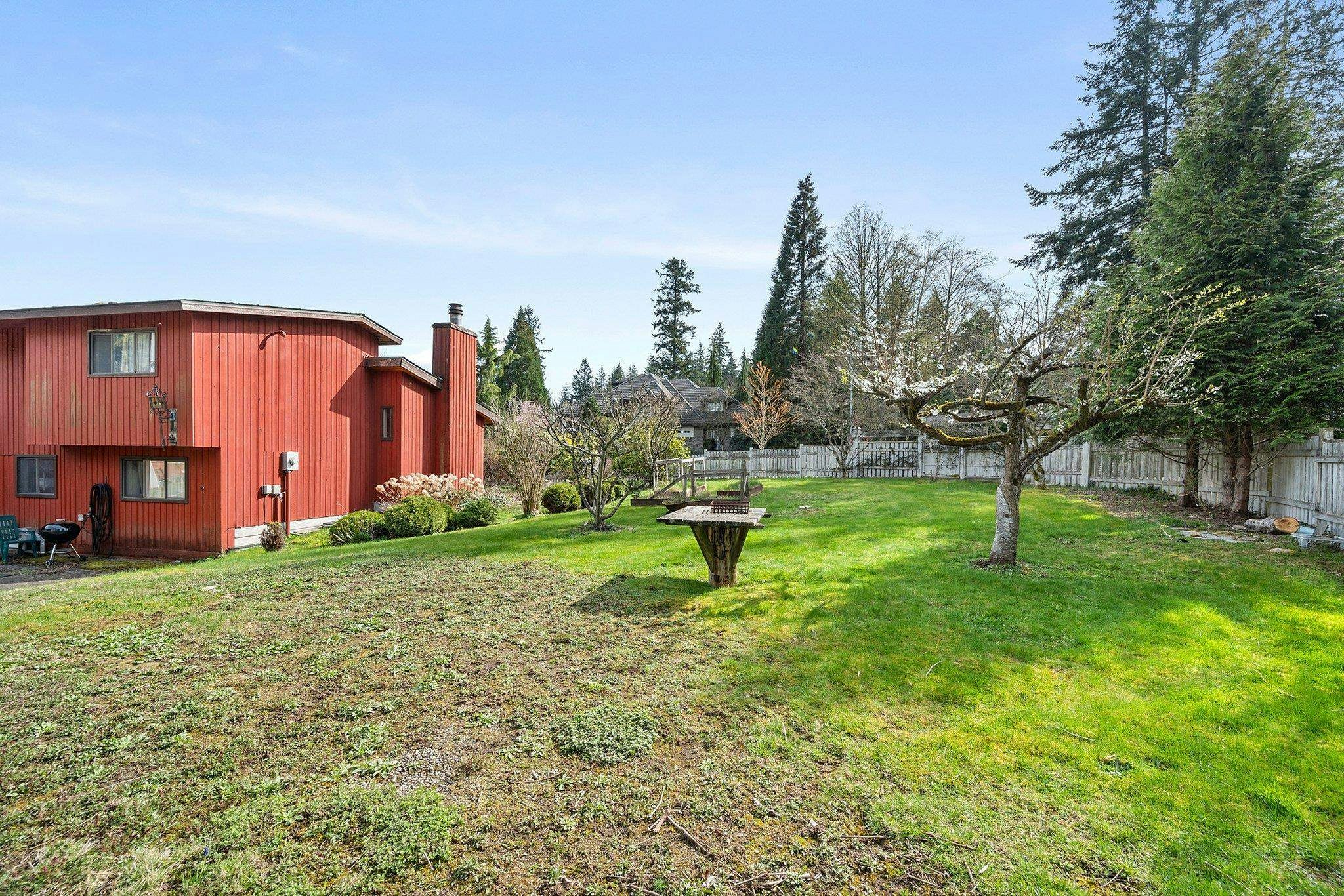13201 23a Avenue, Surrey, BC, V4A 9W5 - 13